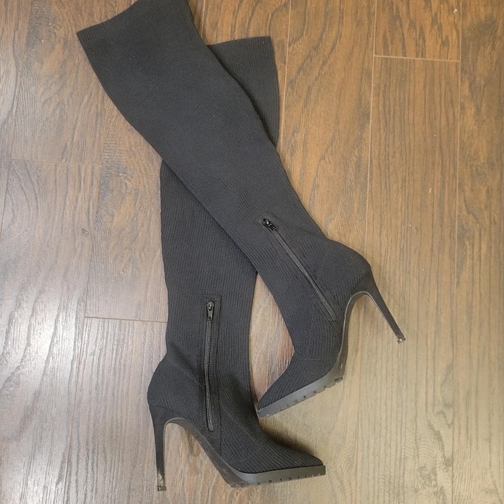 Boots - Picture 4 of 4